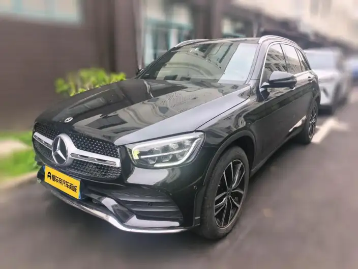 Mercedes-Benz GLC 2021 Model GLC 260 L 4MATIC Luxury Model – фото 1