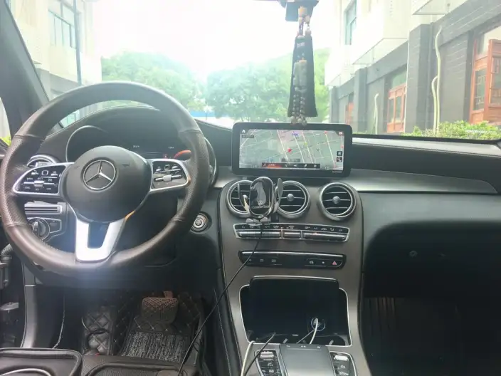 Mercedes-Benz GLC 2021 Model GLC 260 L 4MATIC Luxury Model – фото 5