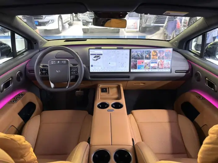 Li Auto i8 2025 Model Standard Edition – фото 6
