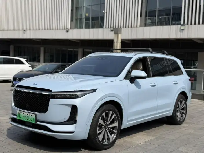 Li Auto ONE 2020 Model Extended Range 6 seat Edition – фото 1