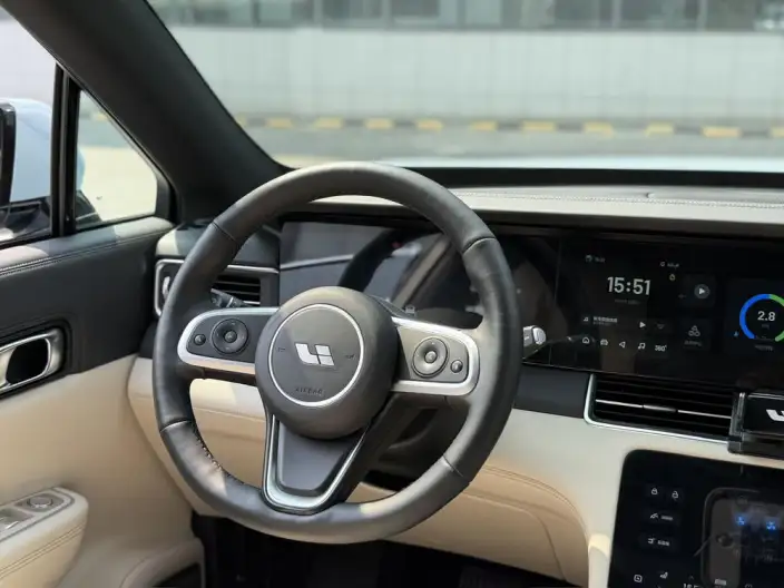 Li Auto ONE 2020 Model Extended Range 6 seat Edition – фото 8