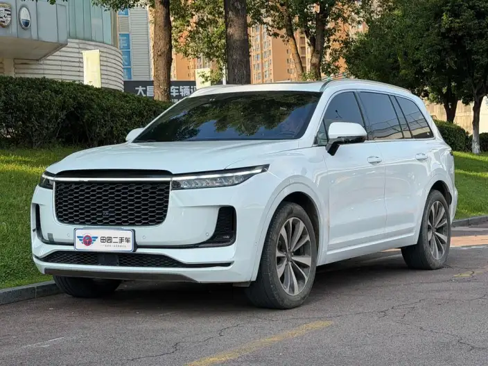 Li Auto ONE 2021 Model Extended Range 6 seat Edition – фото 1
