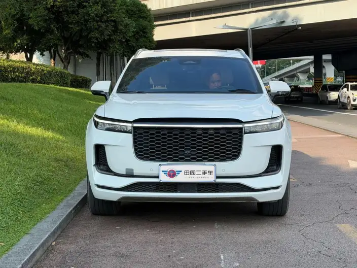 Li Auto ONE 2021 Model Extended Range 6 seat Edition – фото 2