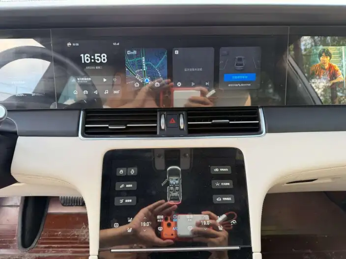 Li Auto ONE 2021 Model Extended Range 6 seat Edition – фото 8