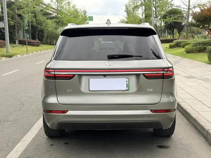 Li Auto ONE 2021 Model Extended Range 6 seat Edition – фото 5