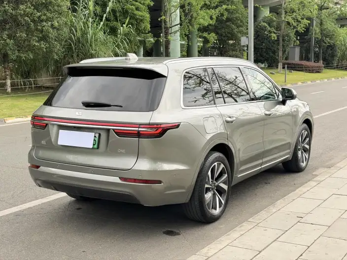 Li Auto ONE 2021 Model Extended Range 6 seat Edition – фото 6