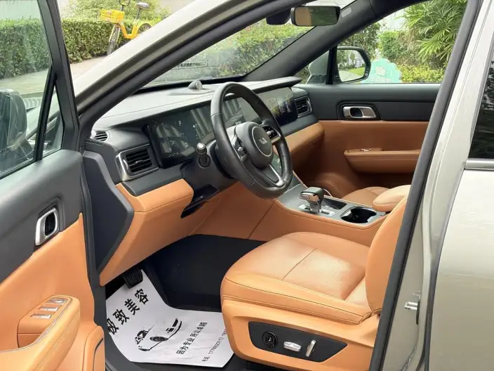 Li Auto ONE 2021 Model Extended Range 6 seat Edition – фото 10