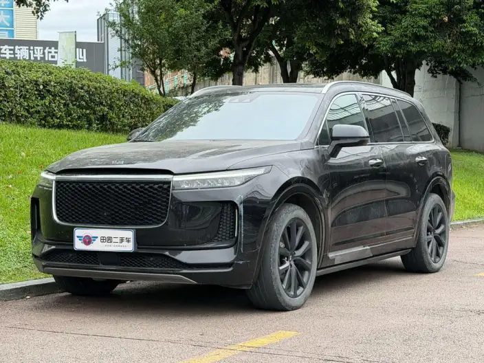Li Auto ONE 2020 Model Extended Range 6 seat Edition – фото 1