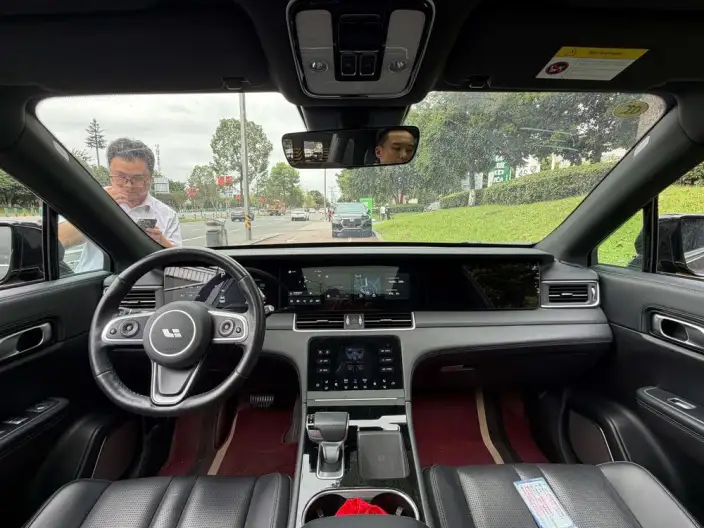 Li Auto ONE 2020 Model Extended Range 6 seat Edition – фото 6