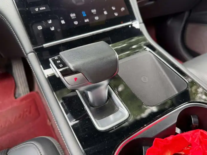 Li Auto ONE 2020 Model Extended Range 6 seat Edition – фото 9