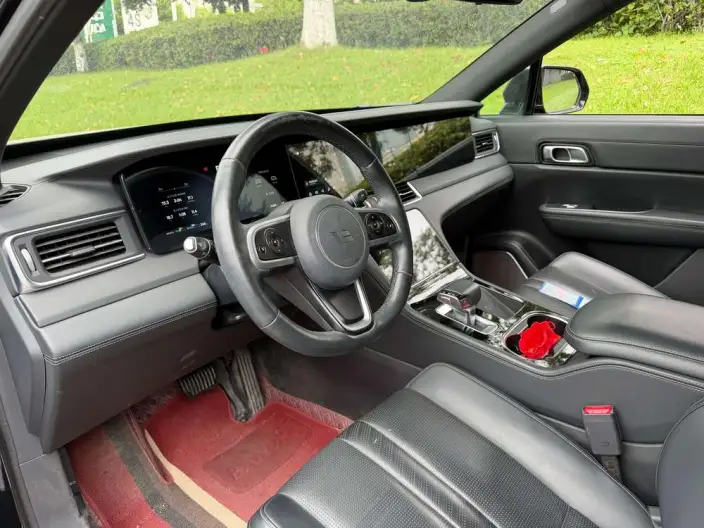 Li Auto ONE 2020 Model Extended Range 6 seat Edition – фото 10