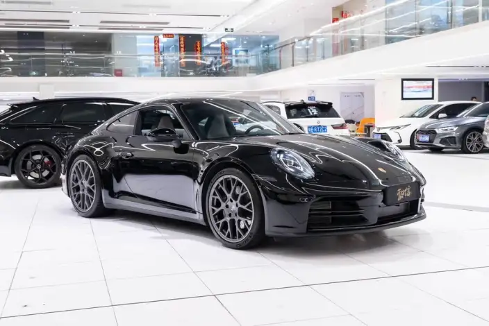PORSCHE 911 2025 Model Carrera 3.0T – фото 3