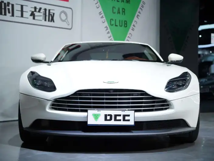 Aston Martin DB11 2020 Model 4.0T V8 Coupe – фото 2