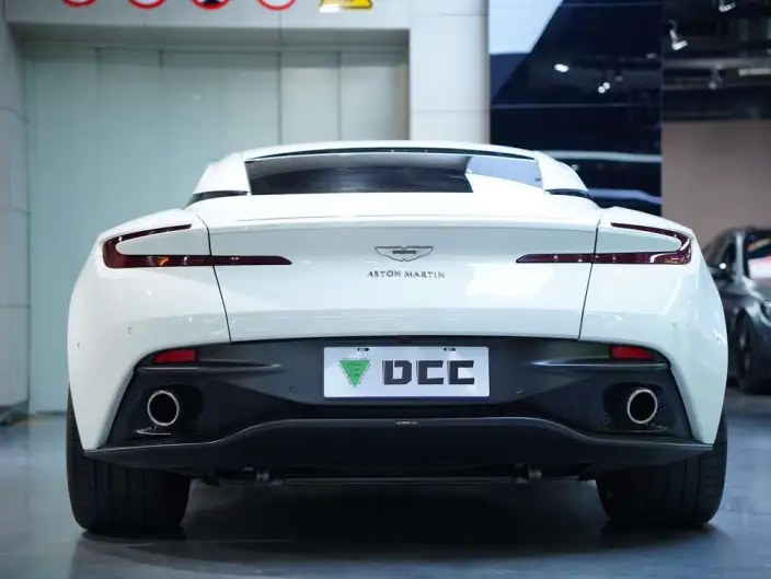 Aston Martin DB11 2020 Model 4.0T V8 Coupe – фото 5