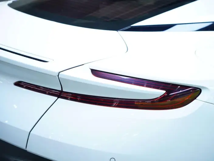 Aston Martin DB11 2020 Model 4.0T V8 Coupe – фото 7