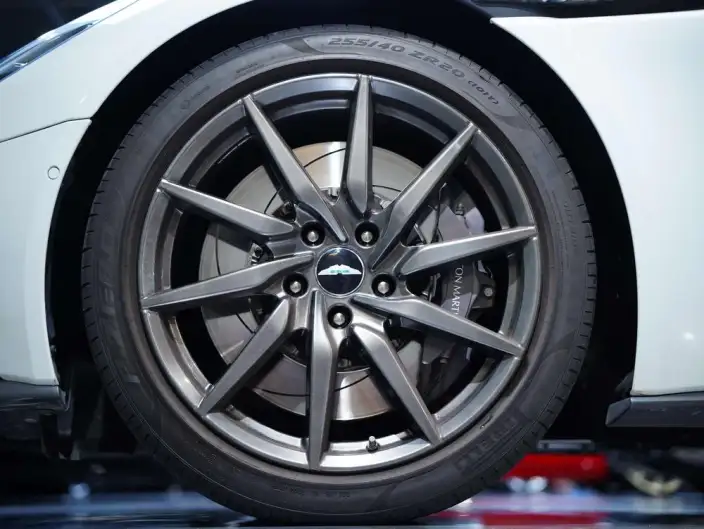 Aston Martin DB11 2020 Model 4.0T V8 Coupe – фото 10