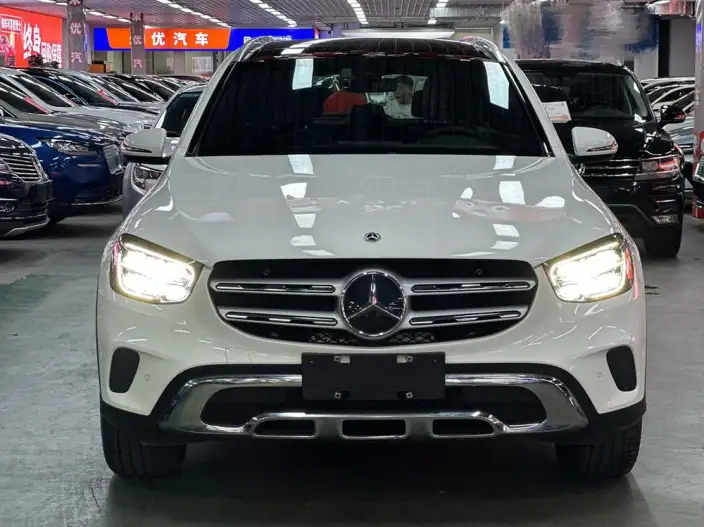 Mercedes-Benz GLC 2020 Model Facelift GLC 260 L 4MATIC Luxury Model – фото 2