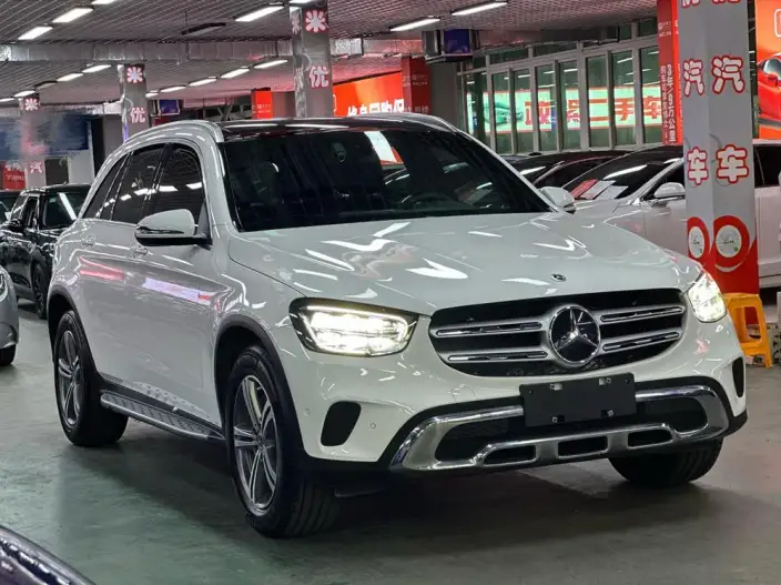 Mercedes-Benz GLC 2020 Model Facelift GLC 260 L 4MATIC Luxury Model – фото 3
