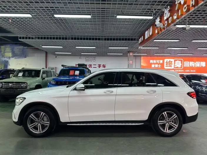 Mercedes-Benz GLC 2020 Model Facelift GLC 260 L 4MATIC Luxury Model – фото 4