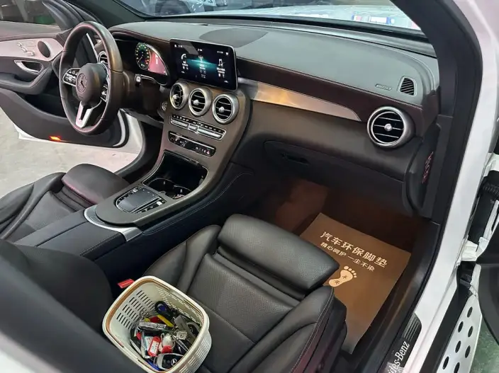 Mercedes-Benz GLC 2020 Model Facelift GLC 260 L 4MATIC Luxury Model – фото 10