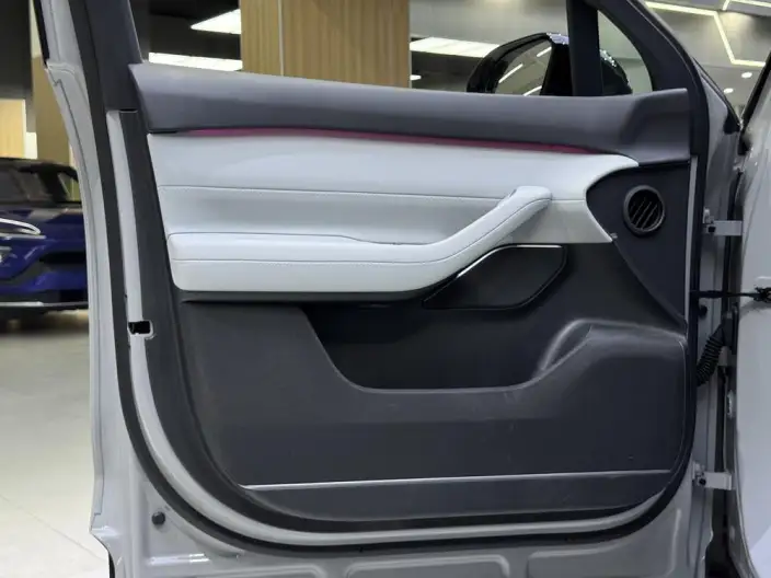 NIO ES6 2023 Model 75kWh – фото 10