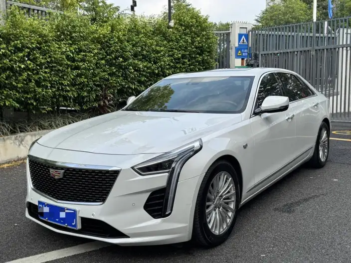 Cadillac CT6 2022 Model 28T Luxury Model – фото 1