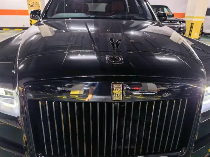 Cullinan 2020 Model Black Badge – фото 8