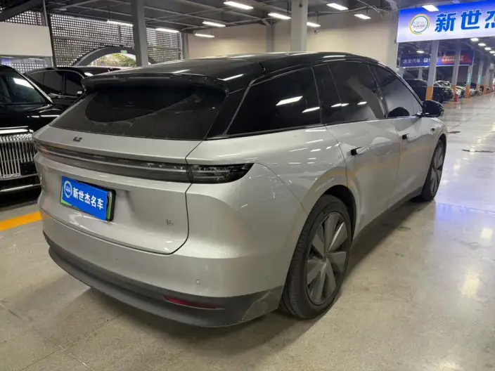 Li Auto i6 2025 Model 4WD Standard Edition – фото 6