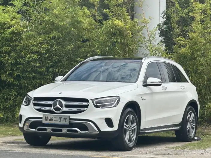 Mercedes-Benz GLC 2021 Model GLC 260 L 4MATIC Dynamic Model – фото 1