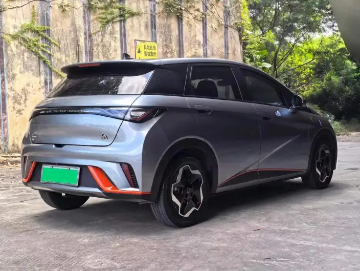 BYD Dolphin 2021 Model Fashion Edition – фото 5