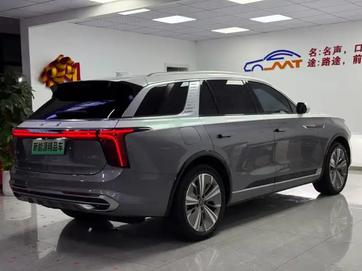 HONGQI E-HS9 2022 Model 690km Flag Xiang Edition VI seat – фото 6