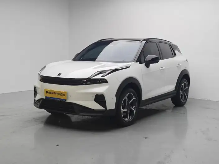 Lynk & Co 06 2025 Model Renew 1.5T Halo – фото 1