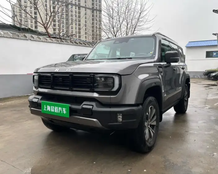 BAIC BJ40 2024 Model City Hunter Edition 2.0T Automatic 4WD Supreme Model – фото 1