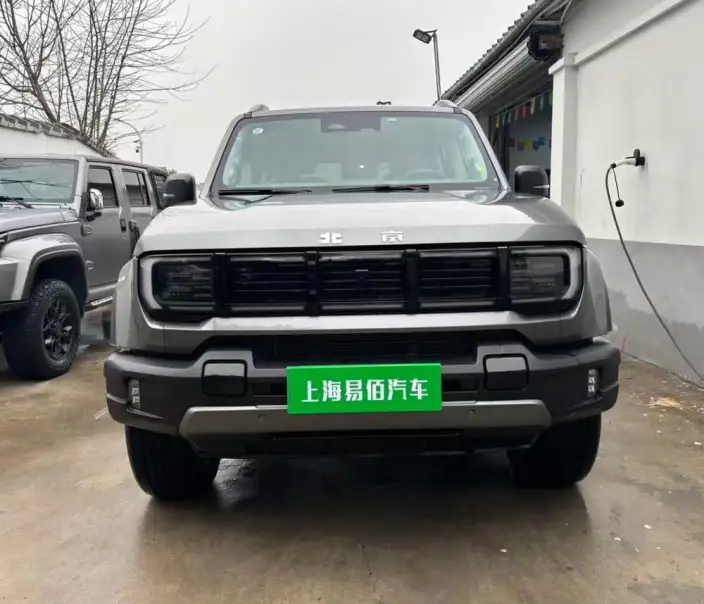 BAIC BJ40 2024 Model City Hunter Edition 2.0T Automatic 4WD Supreme Model – фото 2