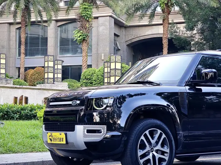 Land Rover Defender 2023 Model Facelift 90 3.0T P400 XS – фото 7