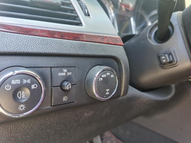 Cadillac Escalade 2010 6.0 Hybrid – фото 13