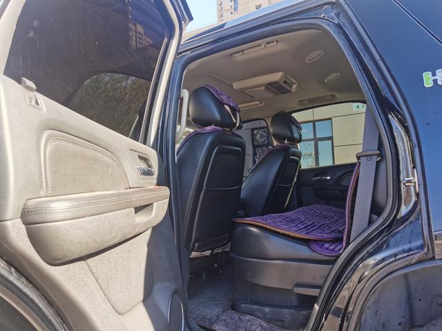 Cadillac Escalade 2010 6.0 Hybrid – фото 15