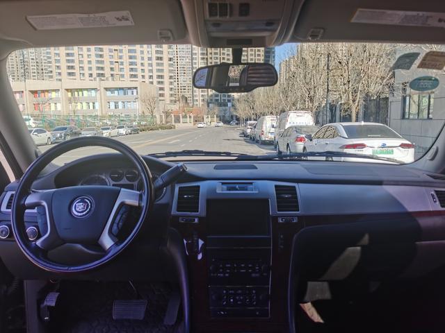Cadillac Escalade 2010 6.0 Hybrid – фото 16