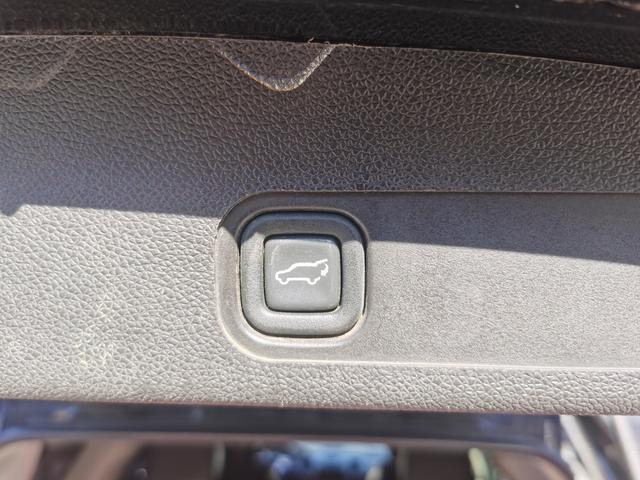 Cadillac Escalade 2010 6.0 Hybrid – фото 27