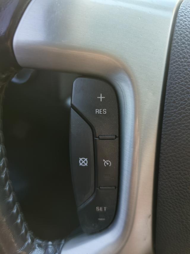 Cadillac Escalade 2010 6.0 Hybrid – фото 32