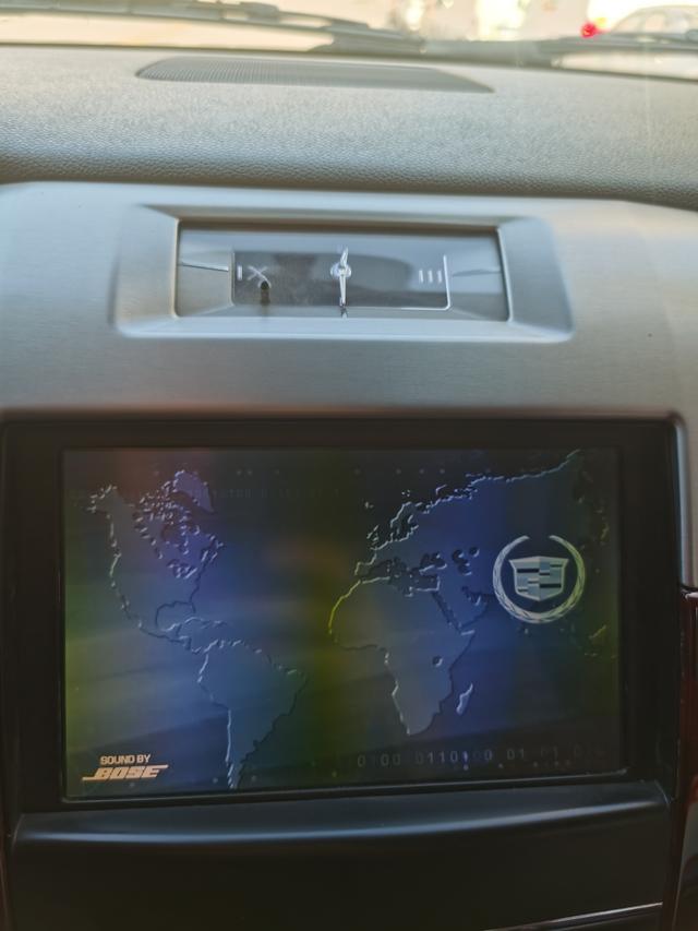 Cadillac Escalade 2010 6.0 Hybrid – фото 34