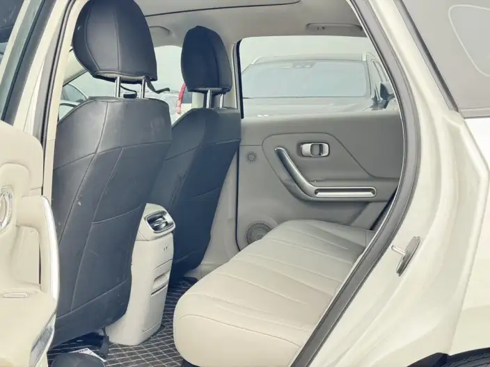 Leapmotor B01 2025 Model 160kW Smart Driving Edition – фото 9