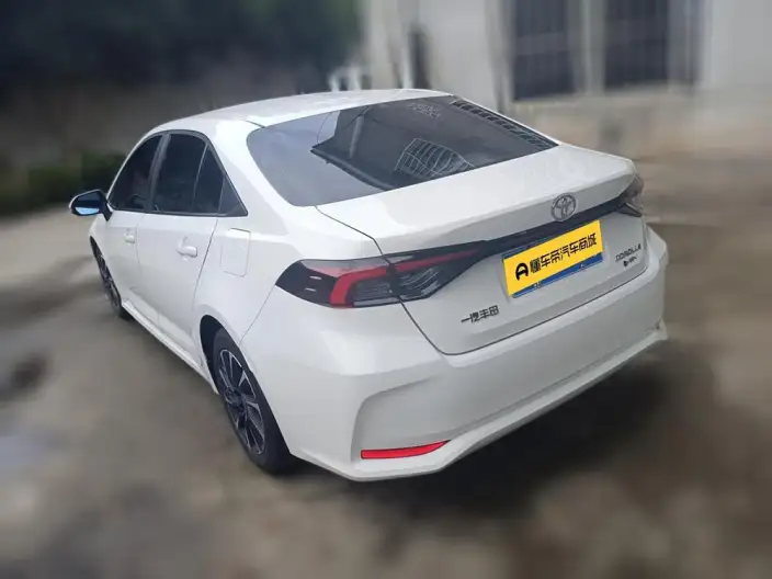 Toyota Corolla 2026 Model Intelligent Hybrid 1.8L E-CVT Elite Edition – фото 4