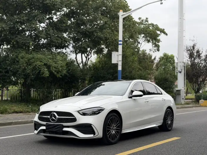 Mercedes-Benz C-Class 2025 Model C 260 L Sports Edition – фото 1