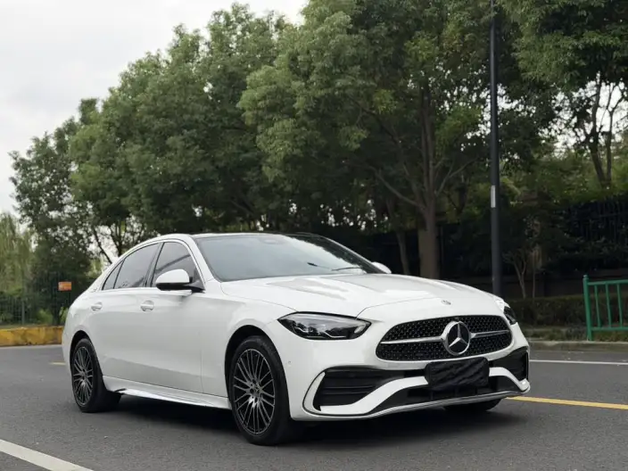 Mercedes-Benz C-Class 2025 Model C 260 L Sports Edition – фото 3