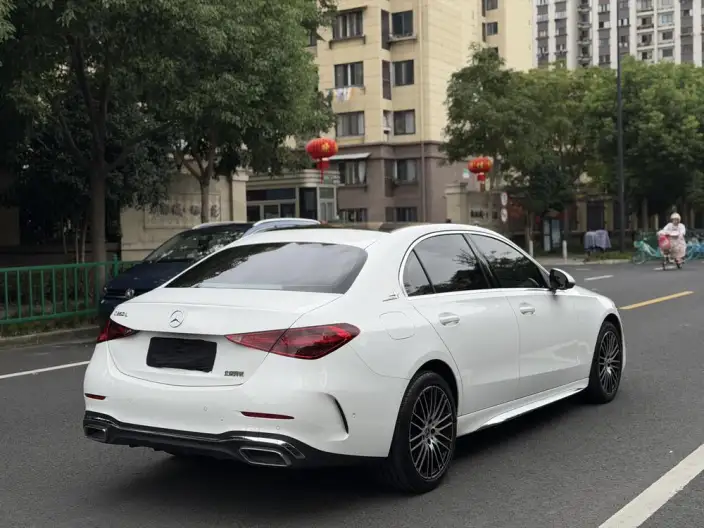 Mercedes-Benz C-Class 2025 Model C 260 L Sports Edition – фото 7