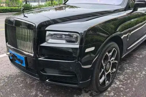 Cullinan 2020 Model Black Badge – фото 3