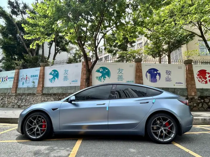 Model 3 2022 Model Performance High performance All-wheel drive version – фото 3