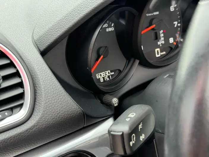 Porsche 718 2020 Model Boxster 2.0T – фото 10