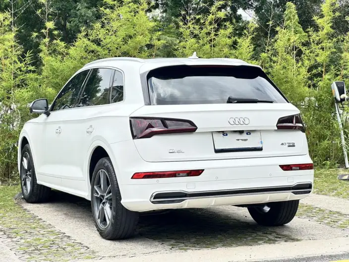 Audi Q5L 2020 Model 40 TFSI Rong Xiang Enterprising Model – фото 5